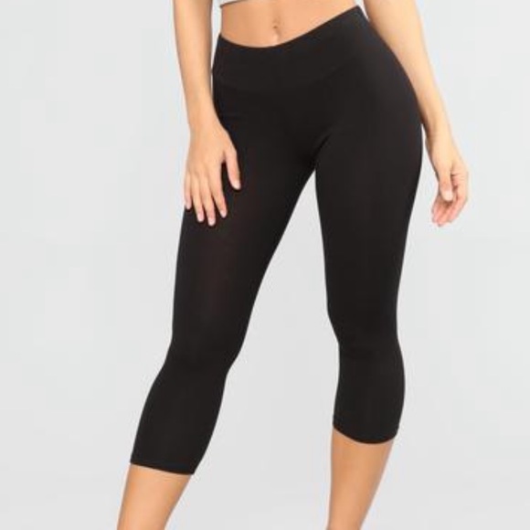 Fashion nova ready for whatever cropped leggings - Picture 1 of 8
